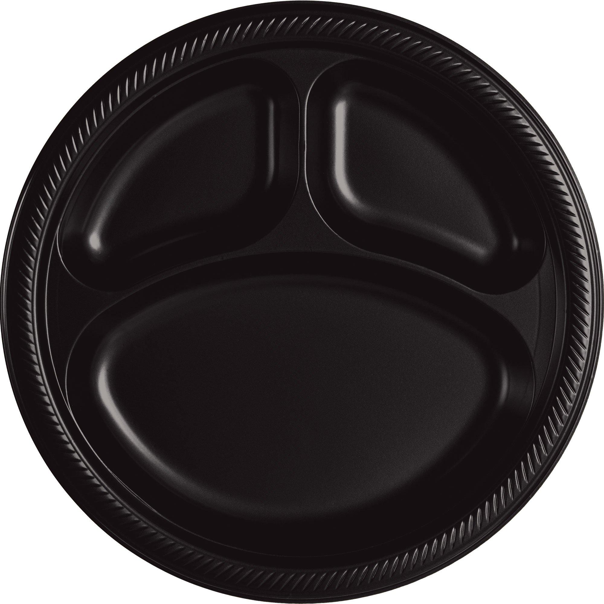 Black plastic shop dinner plates